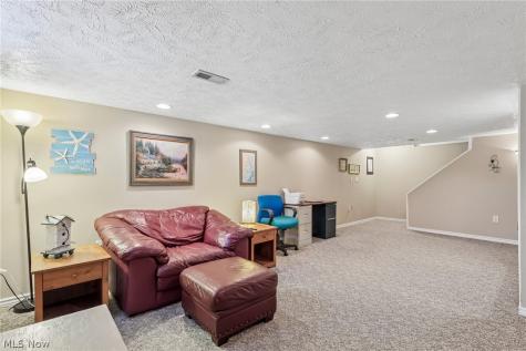 4525 Wood Thrush Drive Parma OH 44134