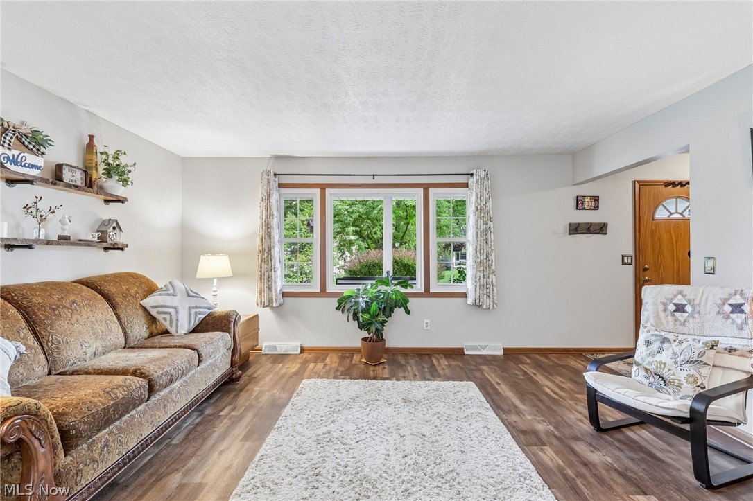 4525 Wood Thrush Drive Parma OH 44134