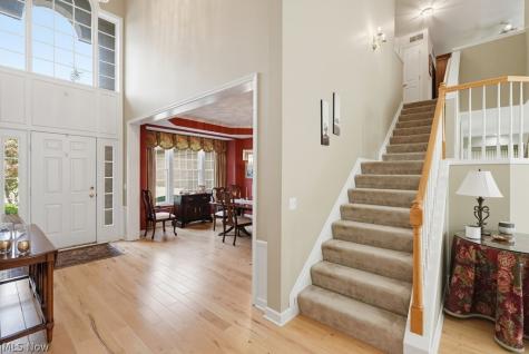 9615 Windsor Way Twinsburg OH 44087