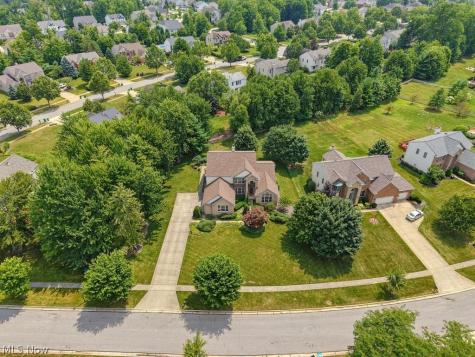 9615 Windsor Way Twinsburg OH 44087