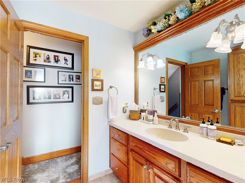 4804 White Oaks Drive Steubenville OH 43953