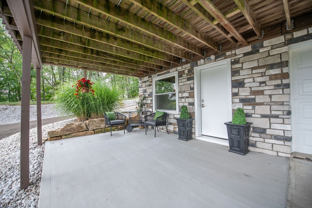 35 Niagara Trail Malvern OH 44644
