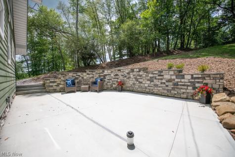 35 Niagara Trail Malvern OH 44644
