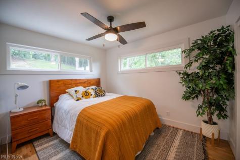 35 Niagara Trail Malvern OH 44644
