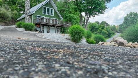 35 Niagara Trail Malvern OH 44644