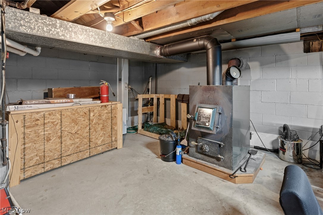 6942 Mount Pleasant Road NE Zoarville OH 44656
