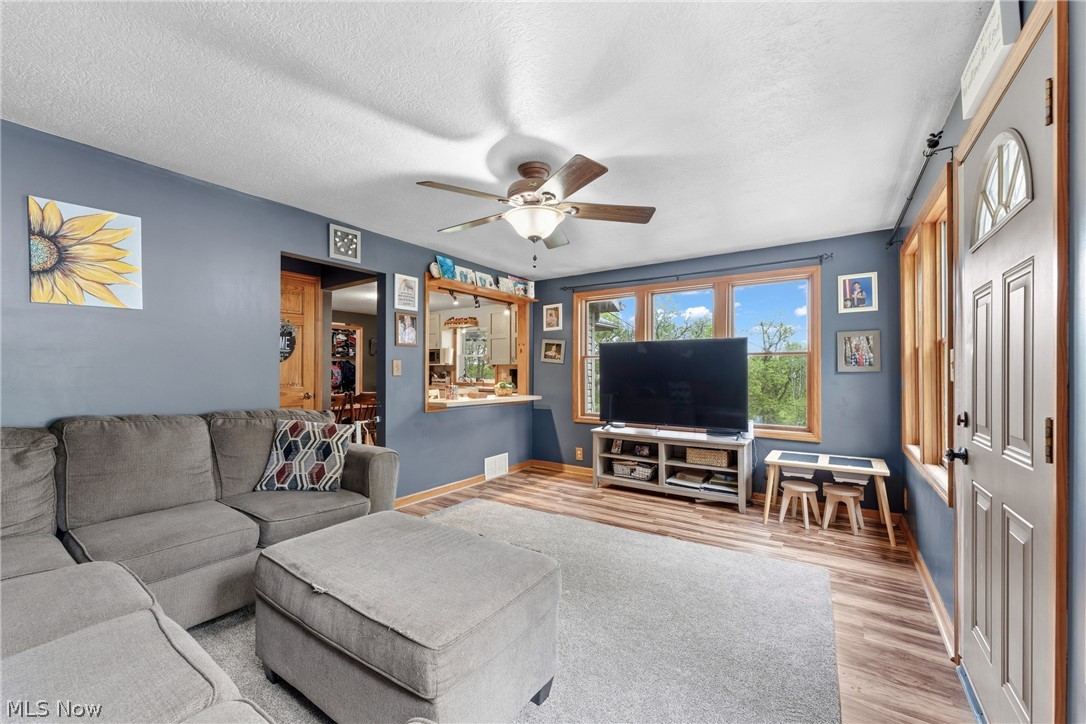 6942 Mount Pleasant Road NE Zoarville OH 44656