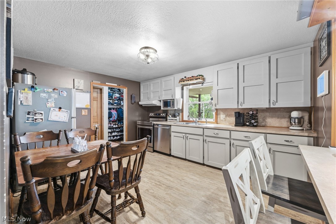 6942 Mount Pleasant Road NE Zoarville OH 44656