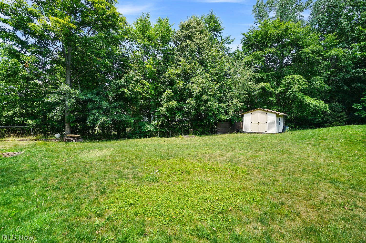 9500 Downers Grove Court Strongsville OH 44136