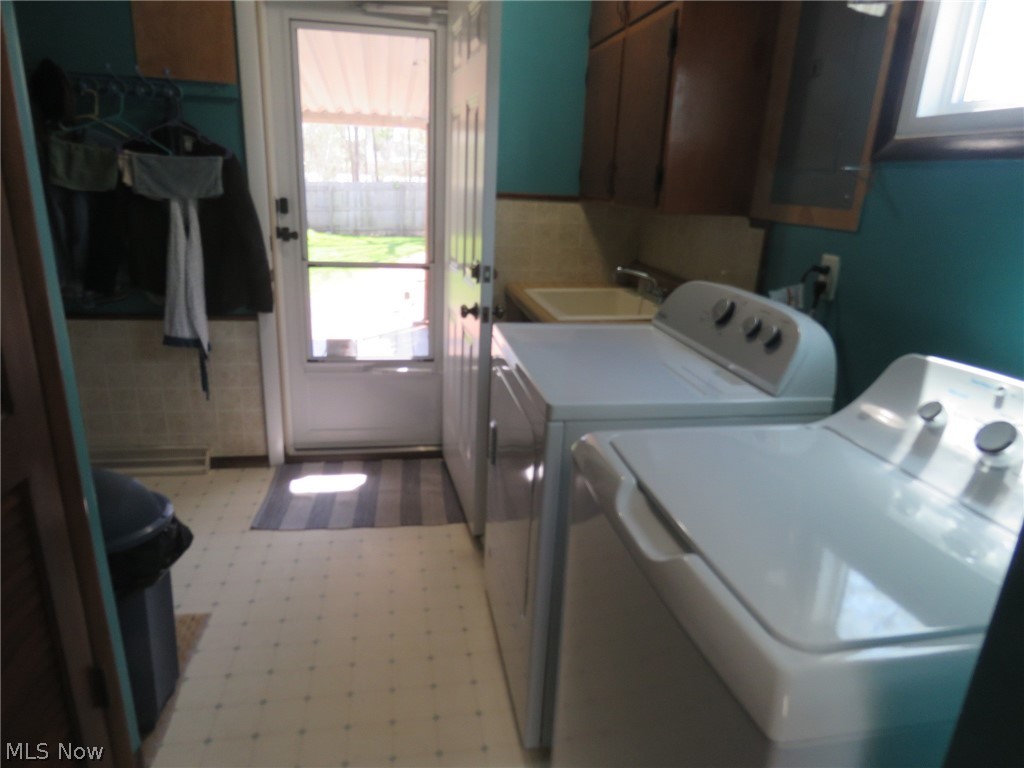 533 Willow Park Road Elyria OH 44035