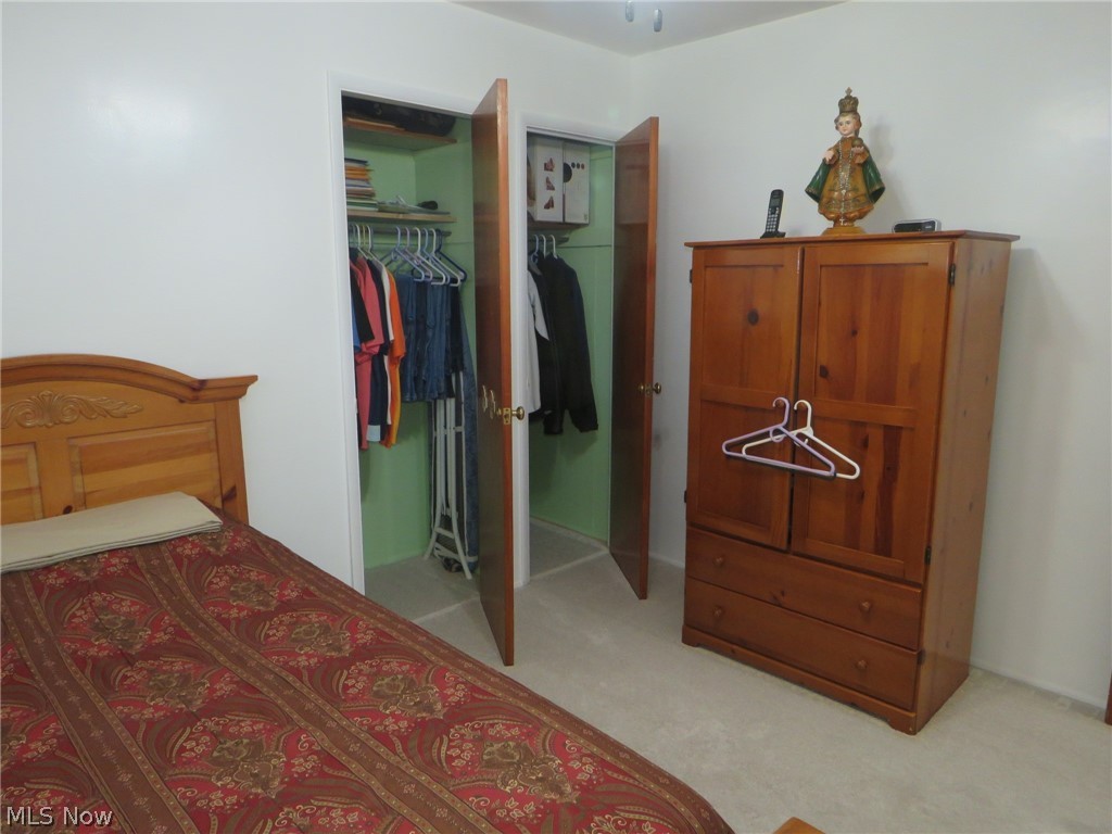 533 Willow Park Road Elyria OH 44035