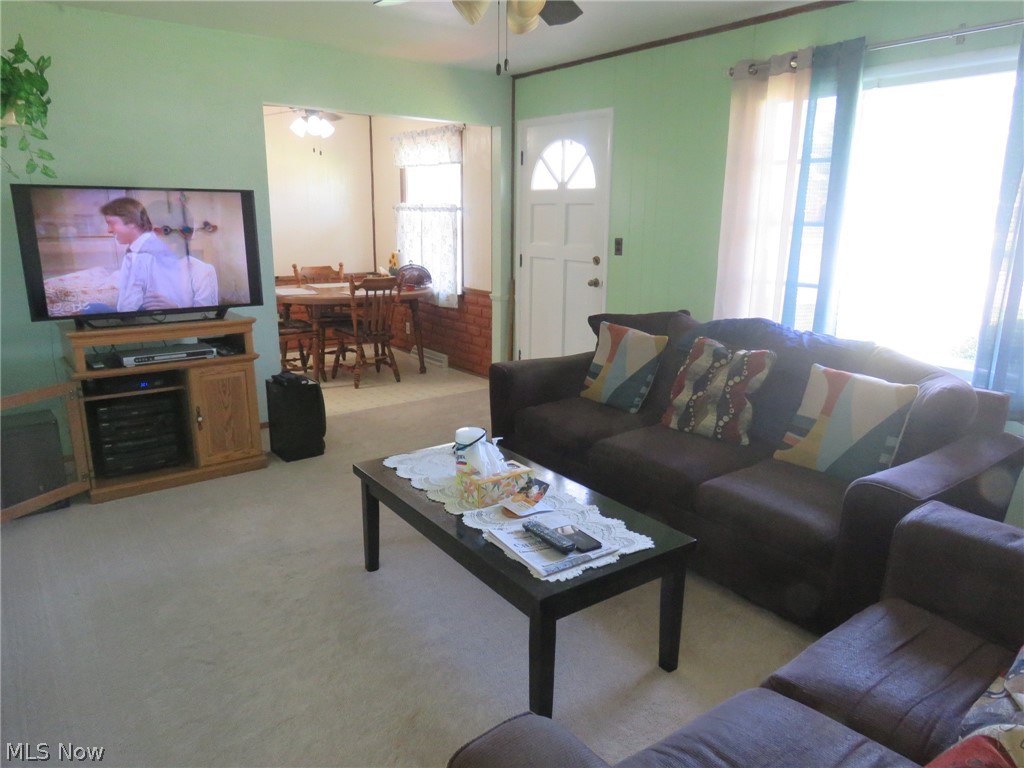 533 Willow Park Road Elyria OH 44035