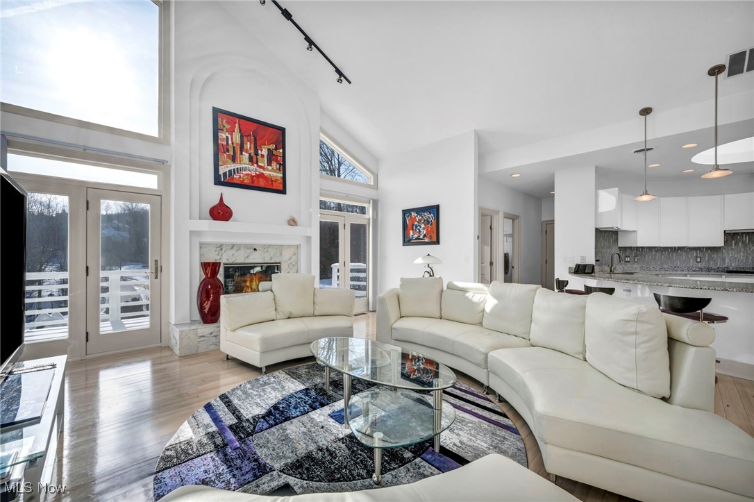 8709 Deer Creek Drive Broadview Heights OH 44147