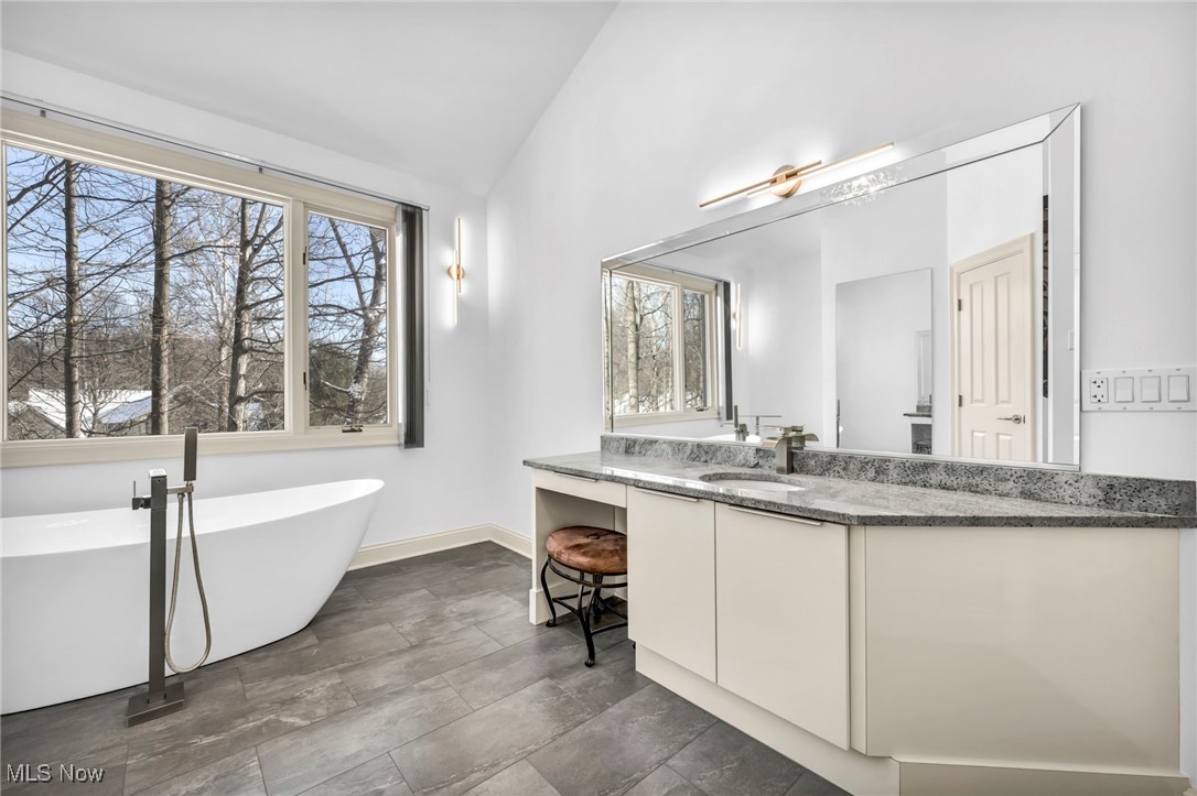 8709 Deer Creek Drive Broadview Heights OH 44147