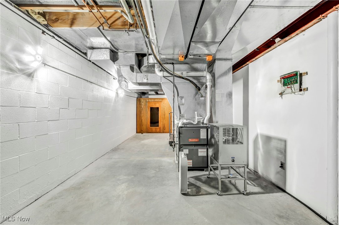 8709 Deer Creek Drive Broadview Heights OH 44147