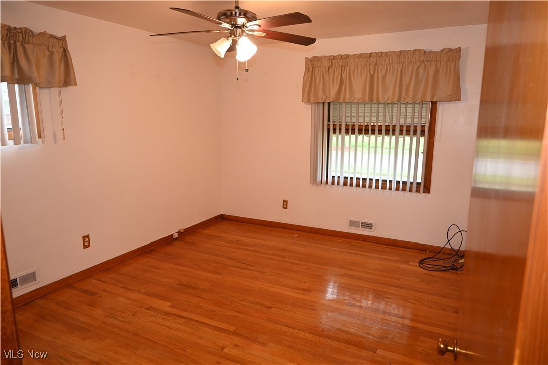 19502 Hathaway Lane Warrensville Heights OH 44122