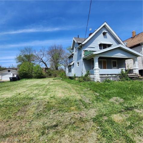 12607 Oakfield Avenue Cleveland OH 44105