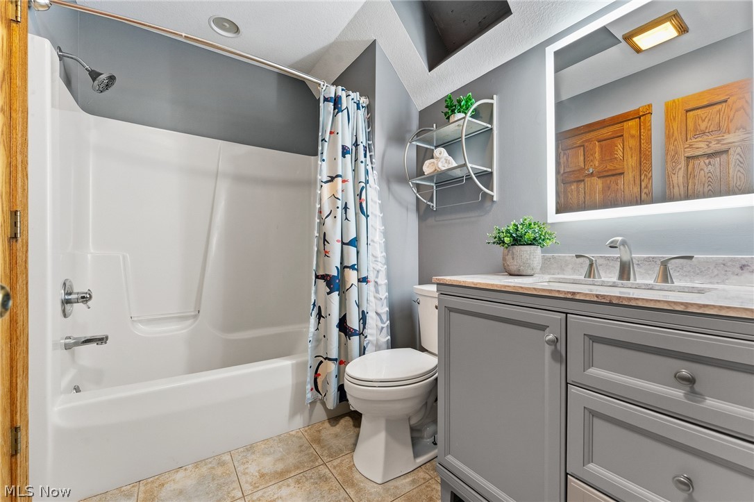 120 Longview Circle North Lima OH 44452