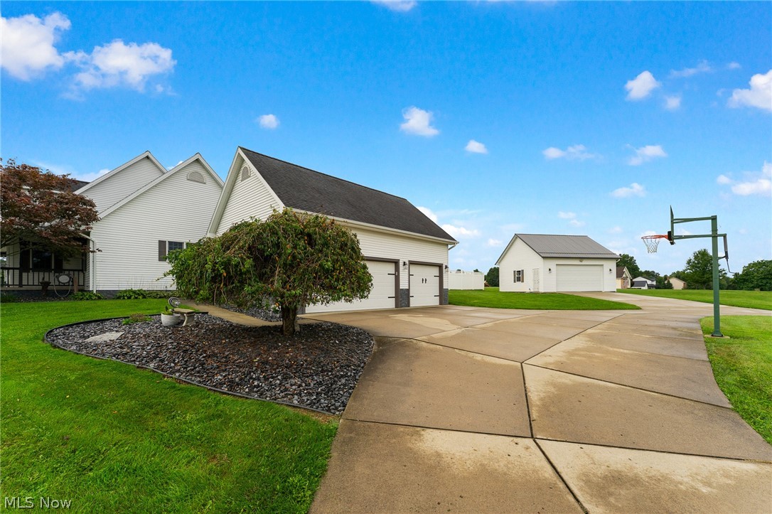 120 Longview Circle North Lima OH 44452
