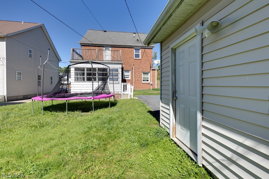 16612 Glendale Avenue Cleveland OH 44128