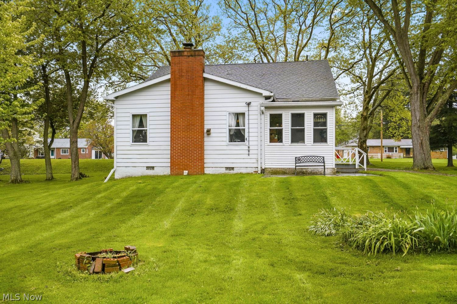 8949 Louisville Street NE Louisville OH 44641