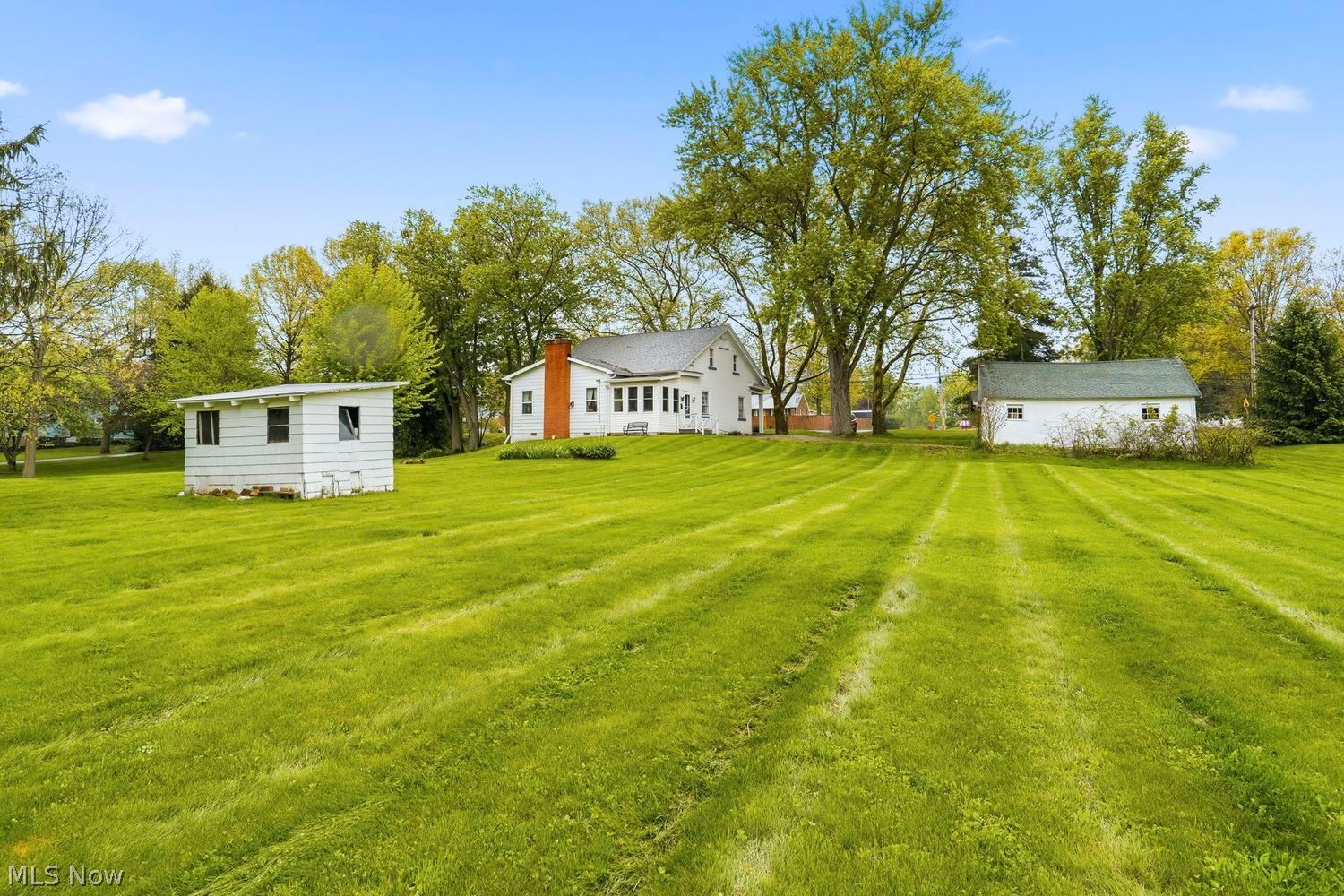 8949 Louisville Street NE Louisville OH 44641