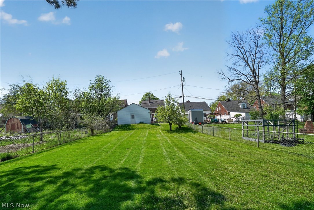 4787 Broadale Road Cleveland OH 44109