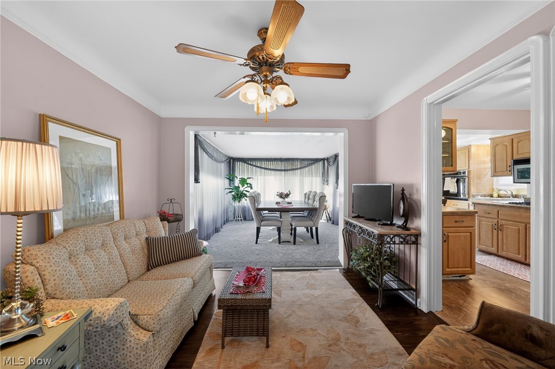 4787 Broadale Road Cleveland OH 44109