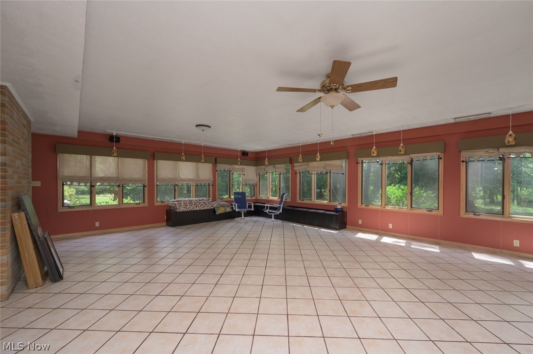 242 Elvira Court Mcdonald OH 44437