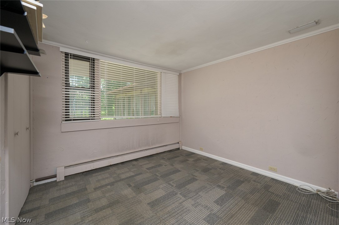 242 Elvira Court Mcdonald OH 44437