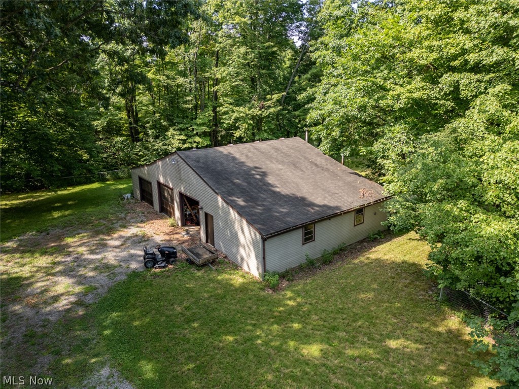 242 Elvira Court Mcdonald OH 44437