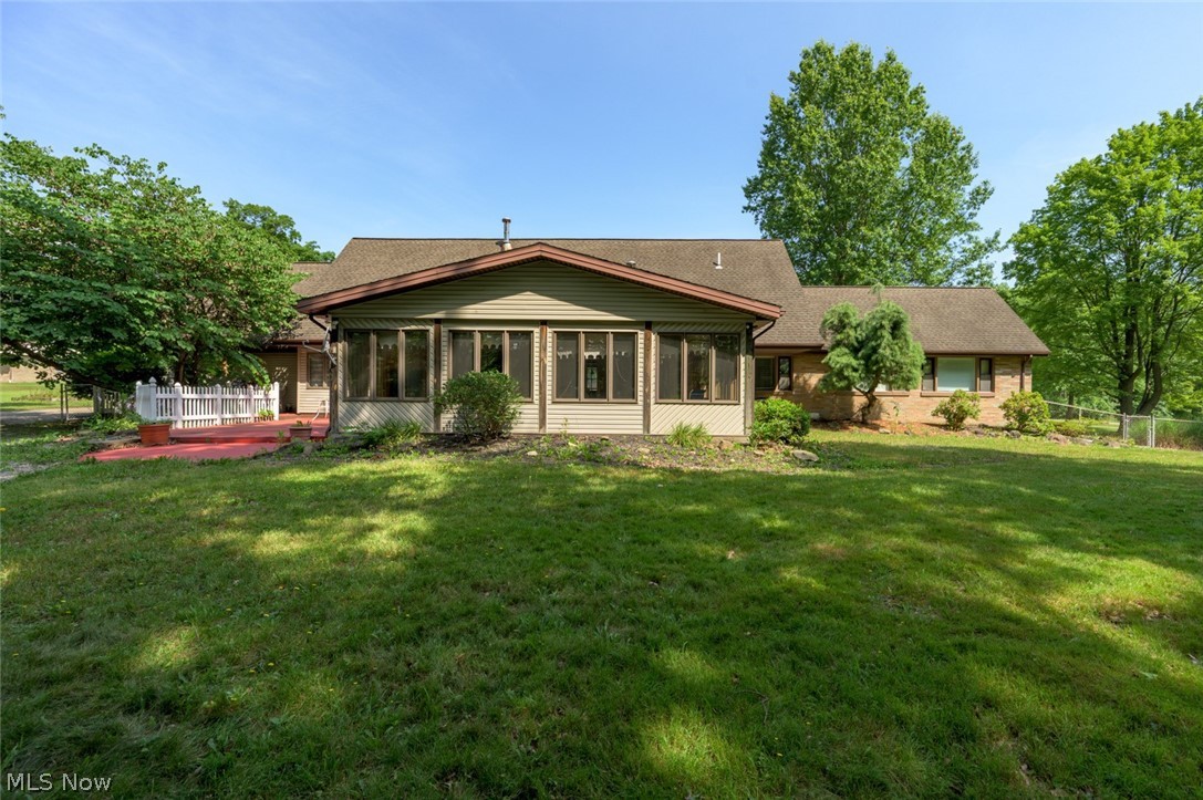 242 Elvira Court Mcdonald OH 44437