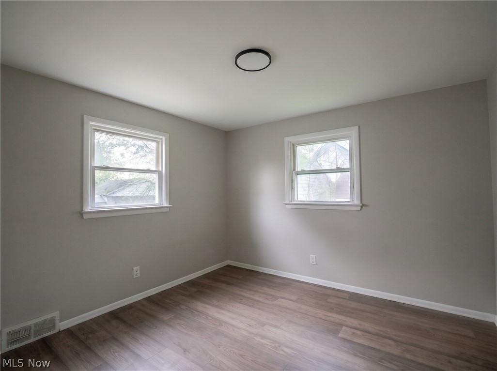 50 Glacier Avenue Youngstown OH 44509