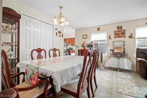 4982 Penny Lane North Olmsted OH 44070