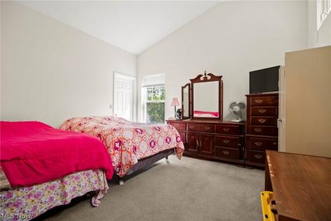 4982 Penny Lane North Olmsted OH 44070