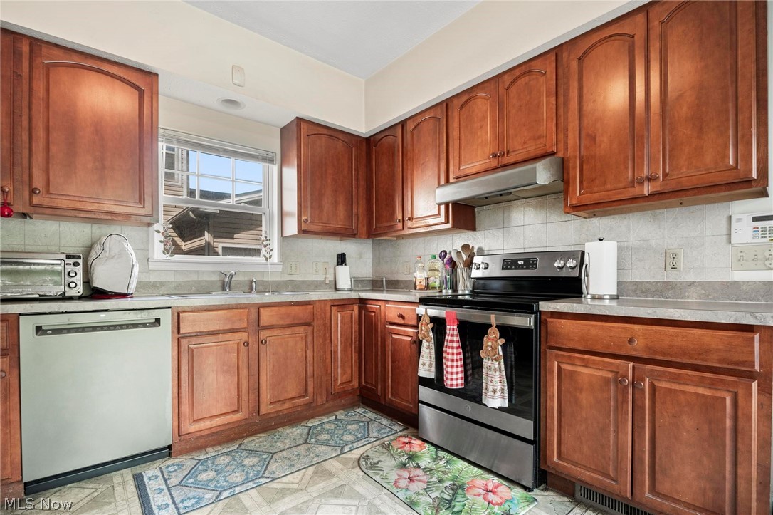 4982 Penny Lane North Olmsted OH 44070