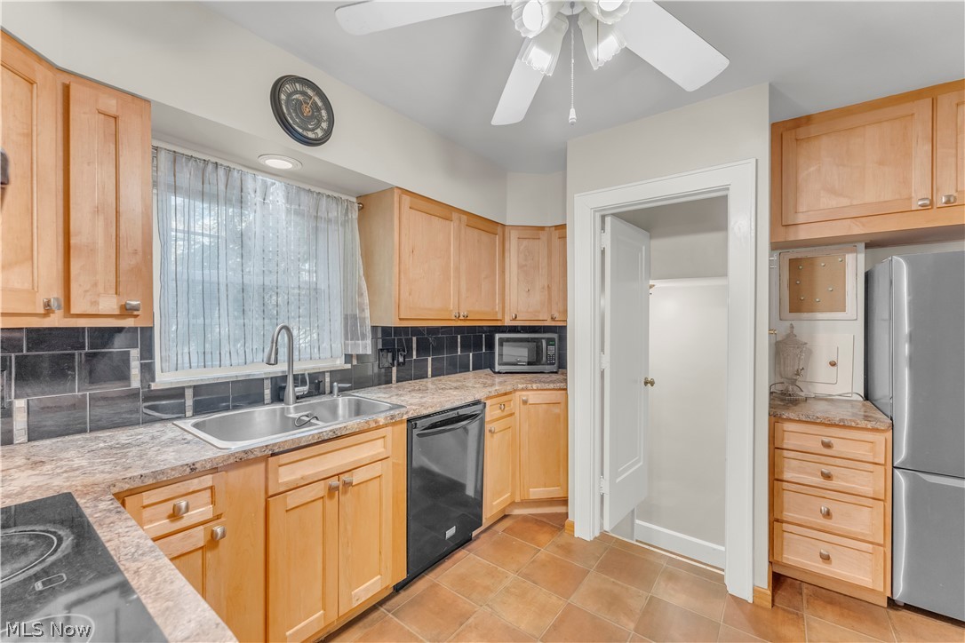 748 Evergreen Drive Akron OH 44303