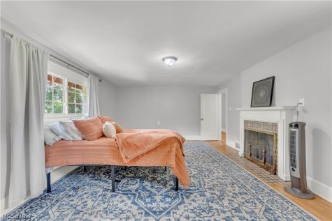 748 Evergreen Drive Akron OH 44303