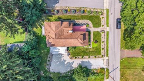 748 Evergreen Drive Akron OH 44303