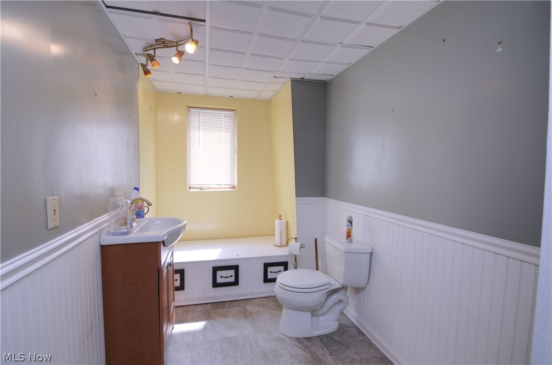 25 31st Street SW Barberton OH 44203
