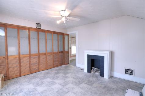 25 31st Street SW Barberton OH 44203