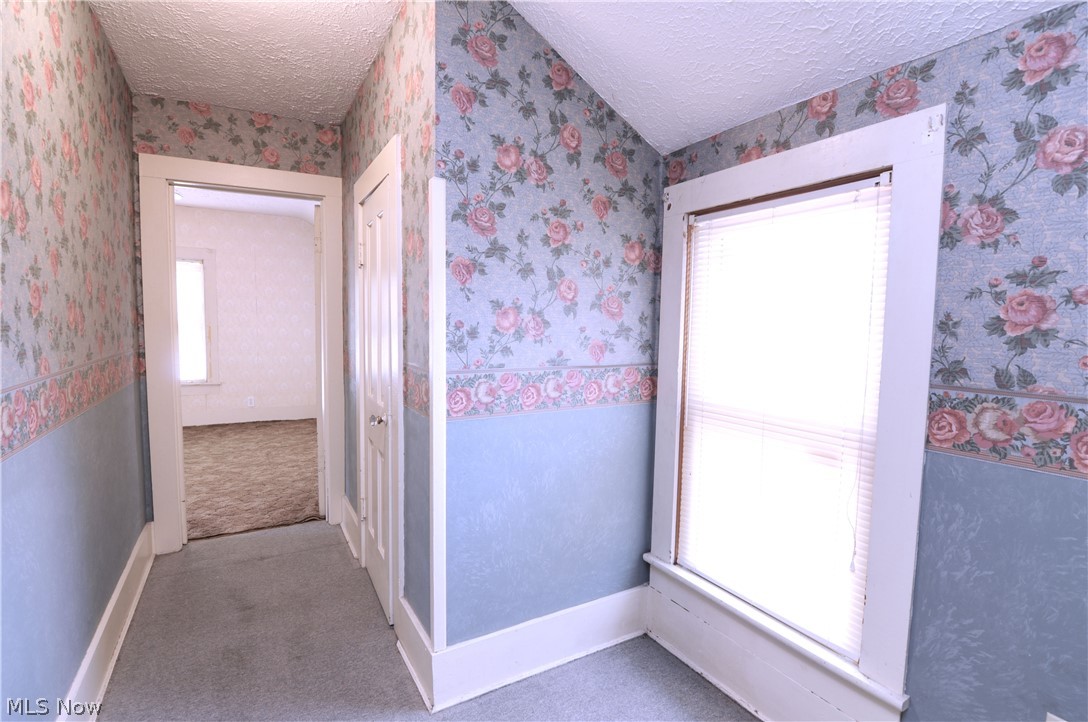 25 31st Street SW Barberton OH 44203