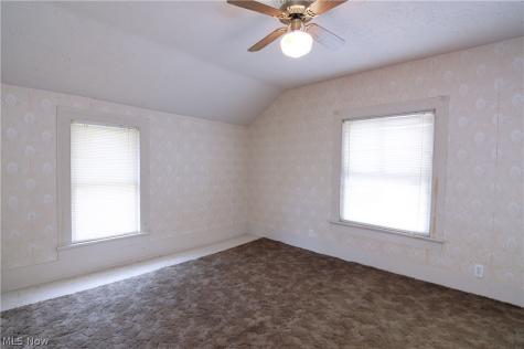 25 31st Street SW Barberton OH 44203