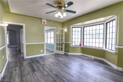 25 31st Street SW Barberton OH 44203