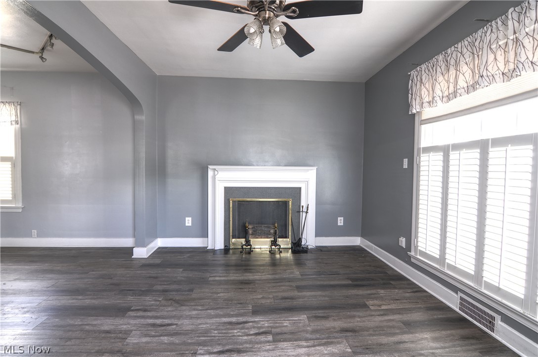 25 31st Street SW Barberton OH 44203