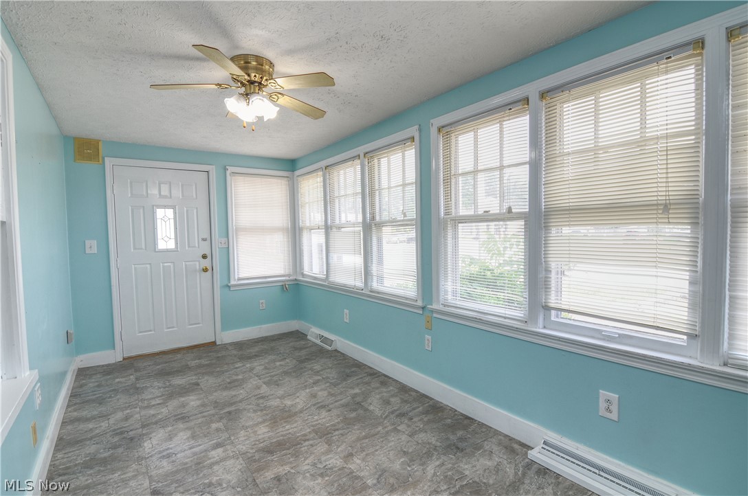 25 31st Street SW Barberton OH 44203