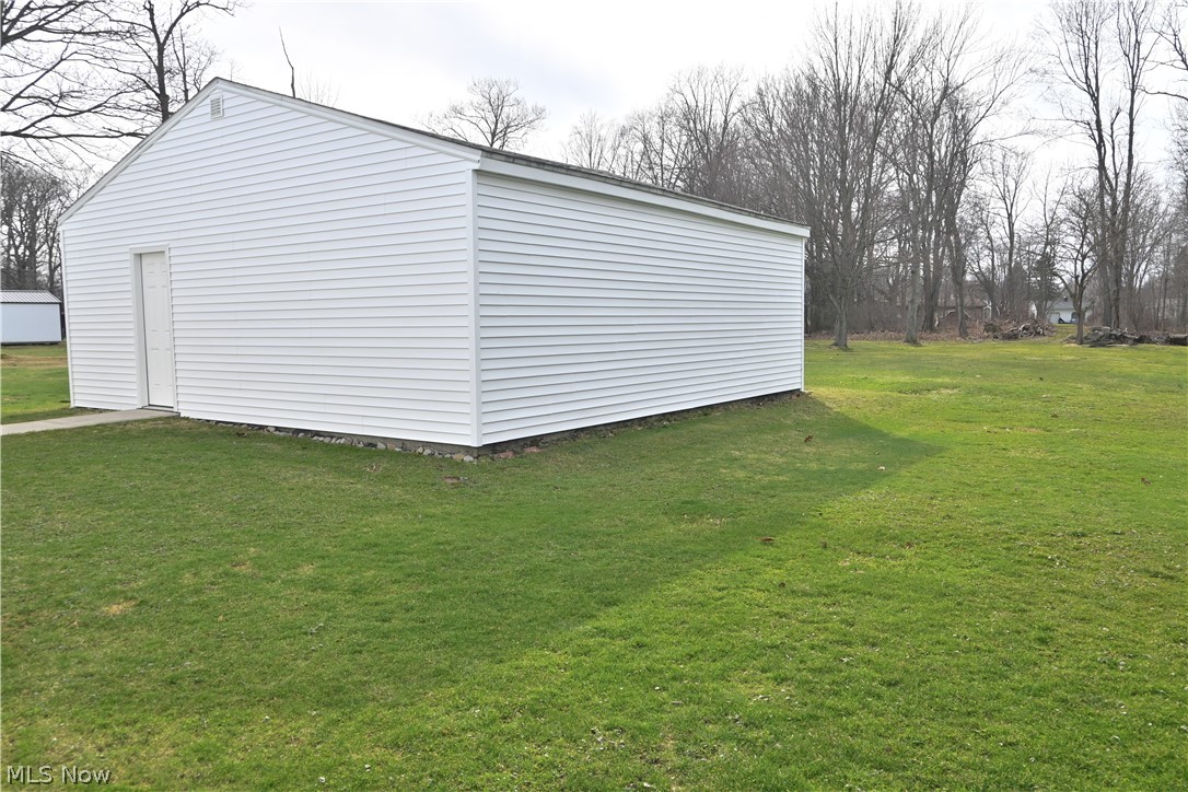 831 Mill Street Conneaut OH 44030