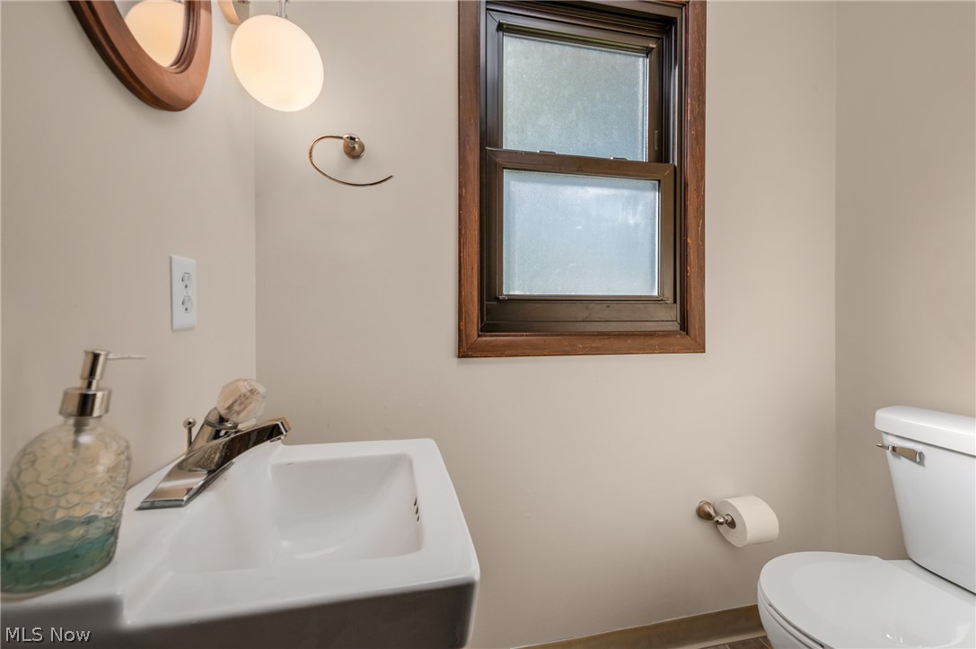 25807 Westwood Road Westlake OH 44145