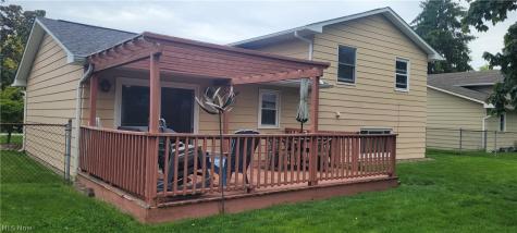 157 Hemlock Drive Elyria OH 44035