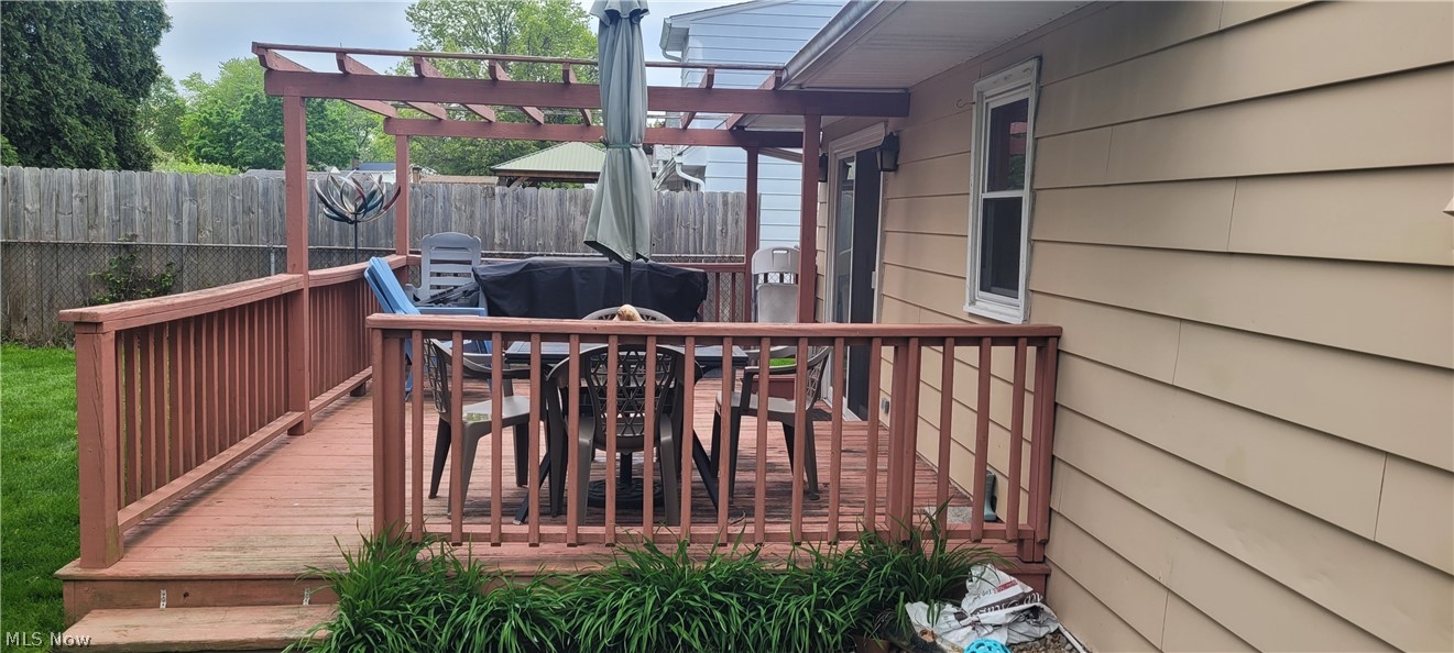 157 Hemlock Drive Elyria OH 44035